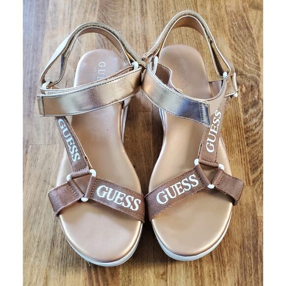 Guess Sandals Summer Beach Foam Platform Womens Sz 7.5 Gold White Adjustable EUC - Picture 2 of 6